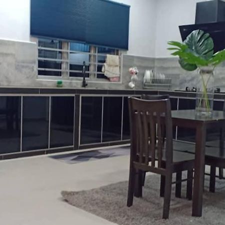 Homestay Layang Masai Exteriör bild